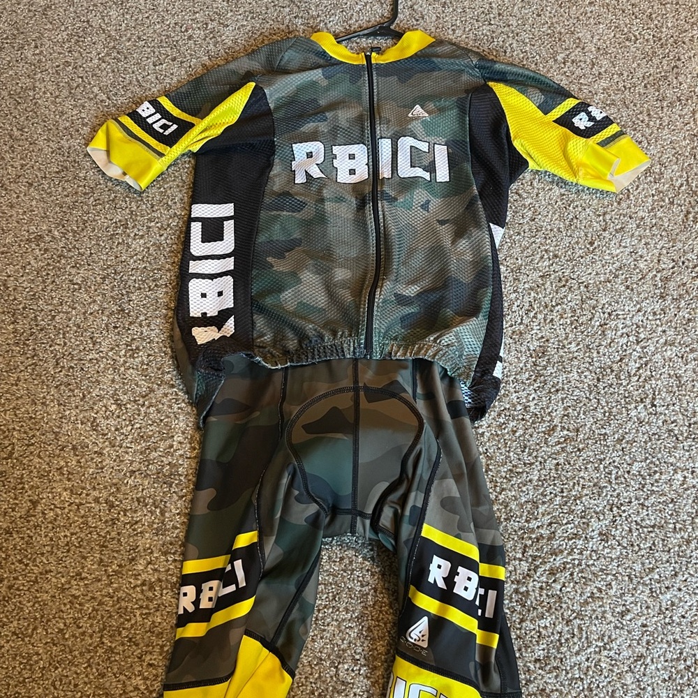 RBICI Camouflage Cycling Set